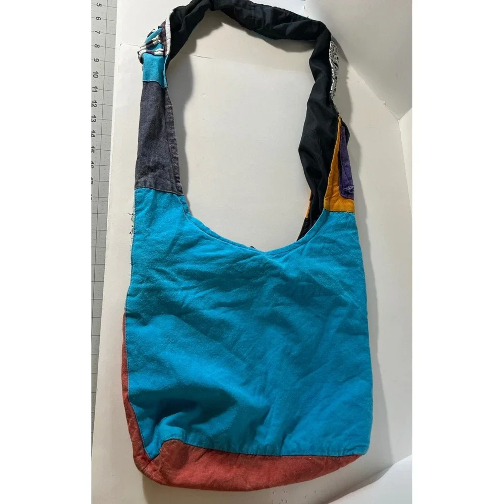 Cotton Made in Nepal Boho Distressed Cat Purse Bag Embroidered Applique‎ Details